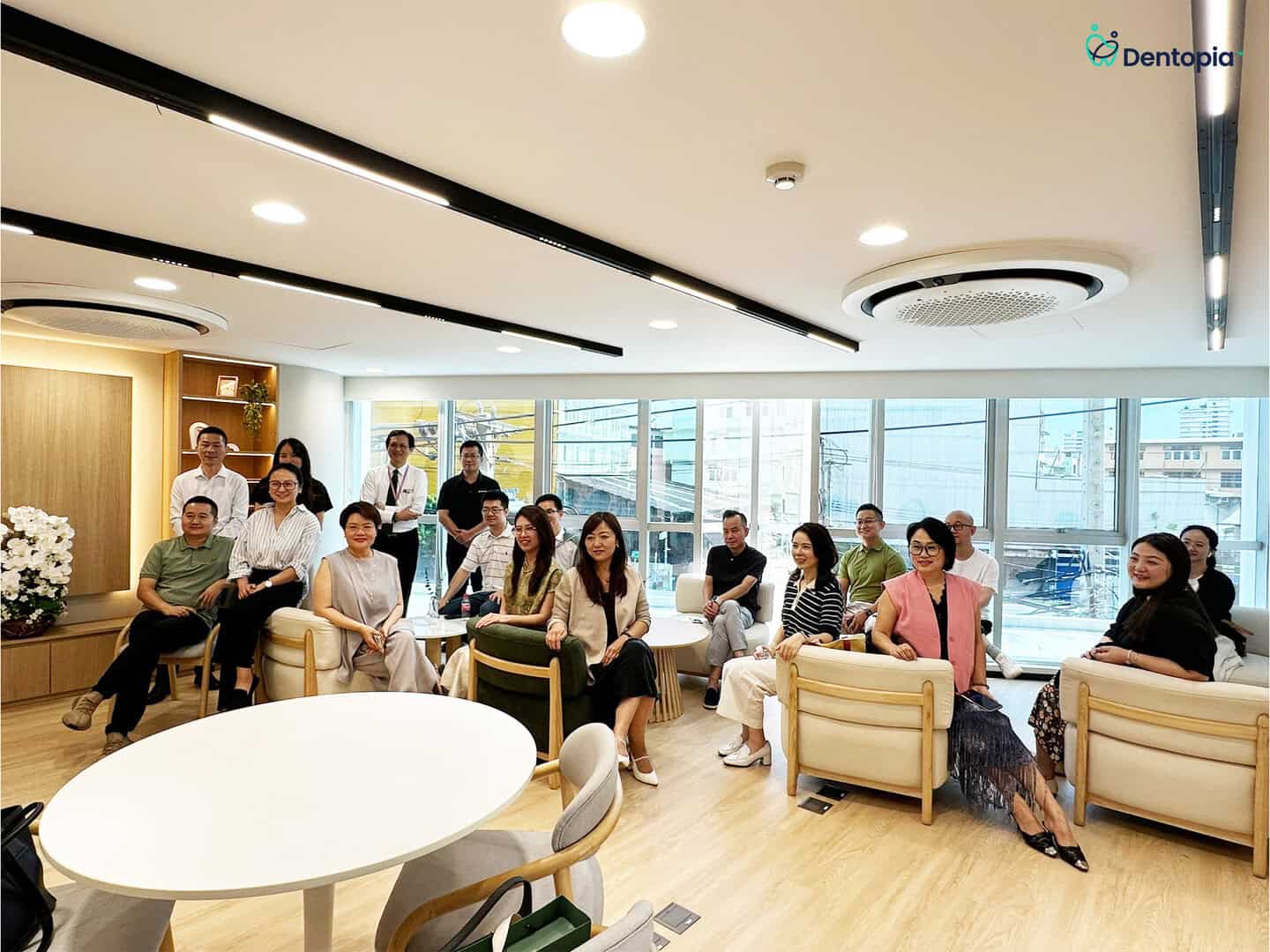 Dentopia Academy ต้อนรับคณะผู้แทน DSO จากประเทศจีน สร้างเวทีแลกเปลี่ยนองค์ความรู้ระดับนานาชาติ 10 Chinese DSO9