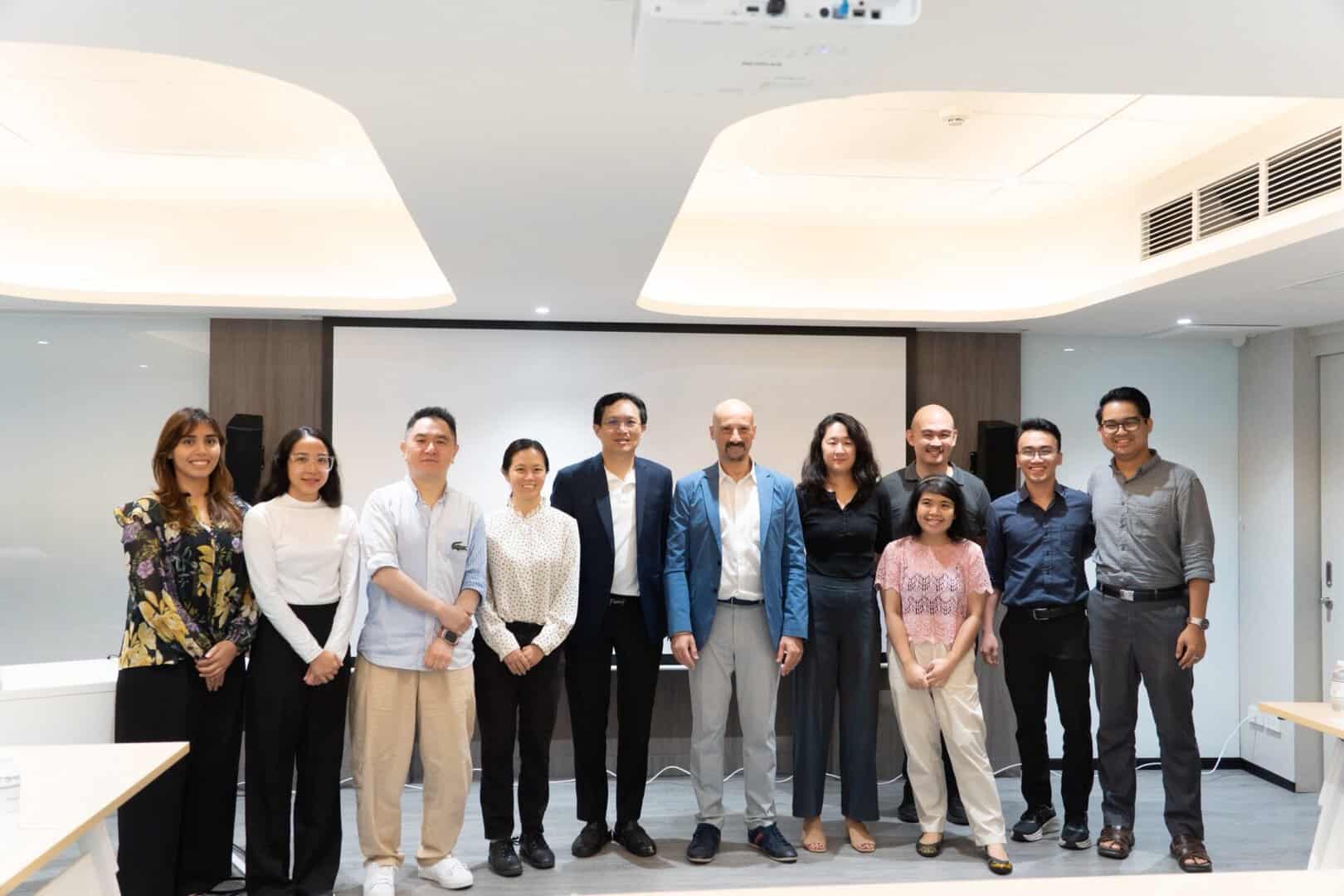 ภาพบรรยากาศจากหลักสูตรอบรม“Guided Immediacy: Esthetic Zone and Posterior!” 38 LINE ALBUM 21.6.2025 250622 13