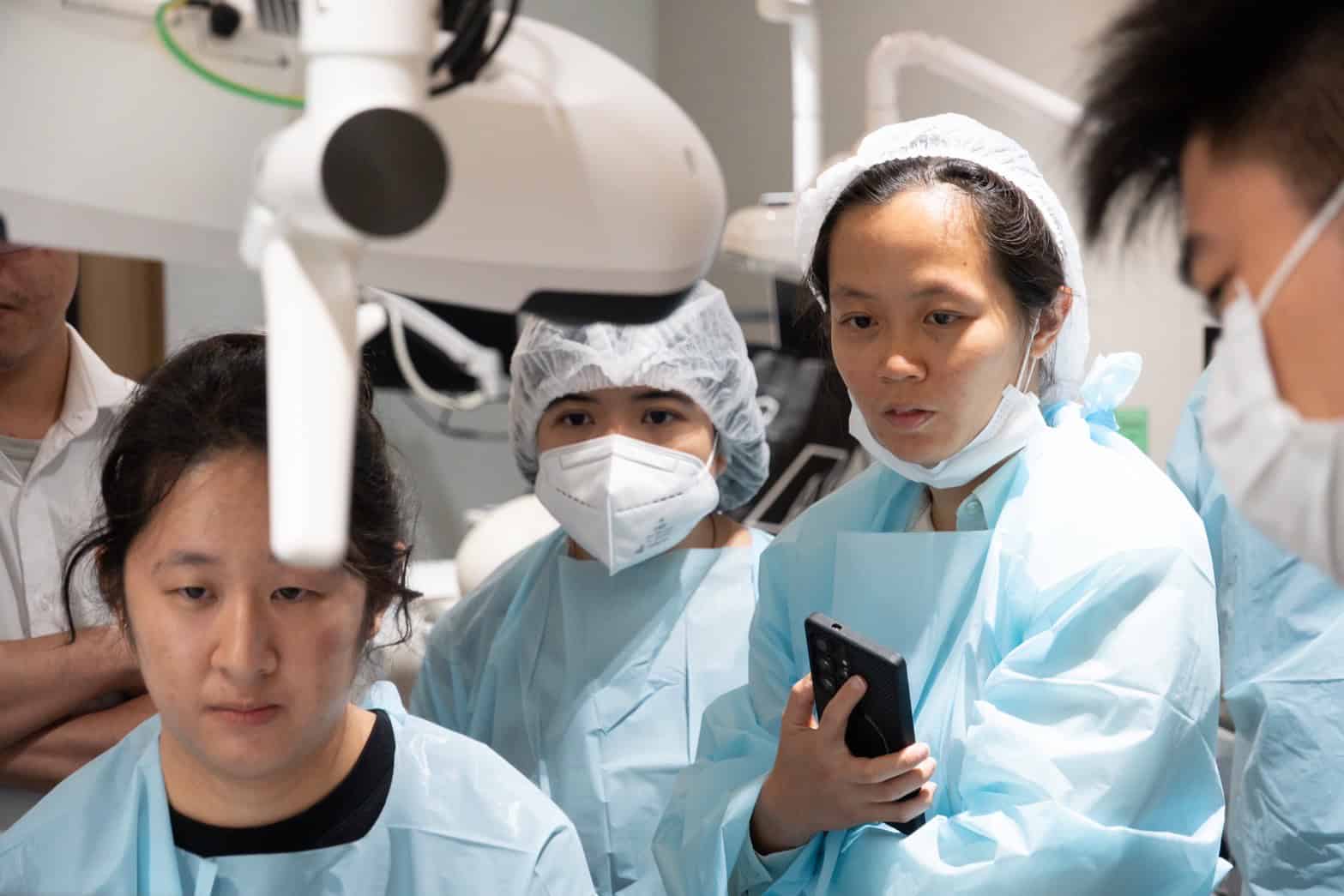 ภาพบรรยากาศจากหลักสูตรอบรม“Guided Immediacy: Esthetic Zone and Posterior!” 54 LINE ALBUM 22668 250622 1 1